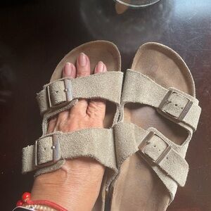 Birkenstock “Arizona” Suede Tan Sandals. Size 36 or 5, 5.5 US. Great Condition!